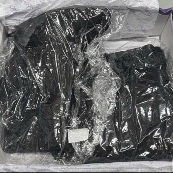 Top Moda Black Knee-High Boots - Picture 6 of 7